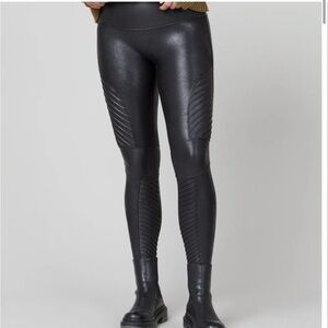 Spanx Faux Leather Moto Leggings Womens Size Large Black Biker Grunge Goth Emo